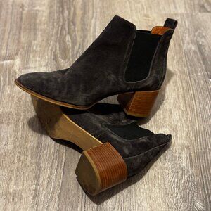 Everlane The Heel Gray Suede Chelseas